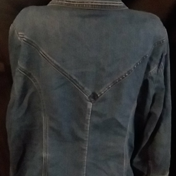 Jacket - Picture 3 of 5